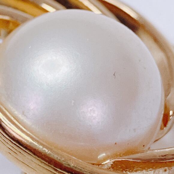 Vintage Signed Crown Trifari Earrings Gold Tone Faux Pearl Clip On Mid Century - Picture 6 of 16